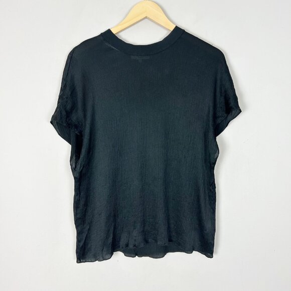 Vince Black Crinkly Silk Top Flowy Classic Short Sleeve Size Large Women's - Picture 1 of 4